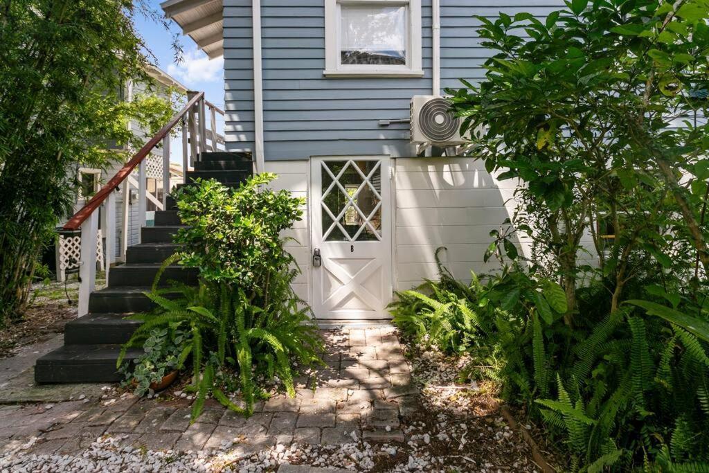 That 70'S Themed Apt Close To Coffee, Food + Shops Tampa Luaran gambar